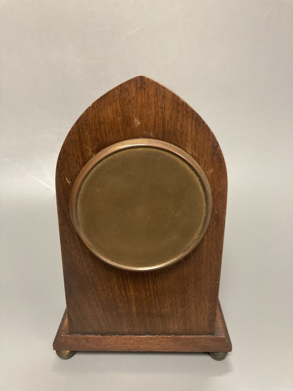 An Edwardian shell inlaid domed top mahogany mantel clock, height 23cm